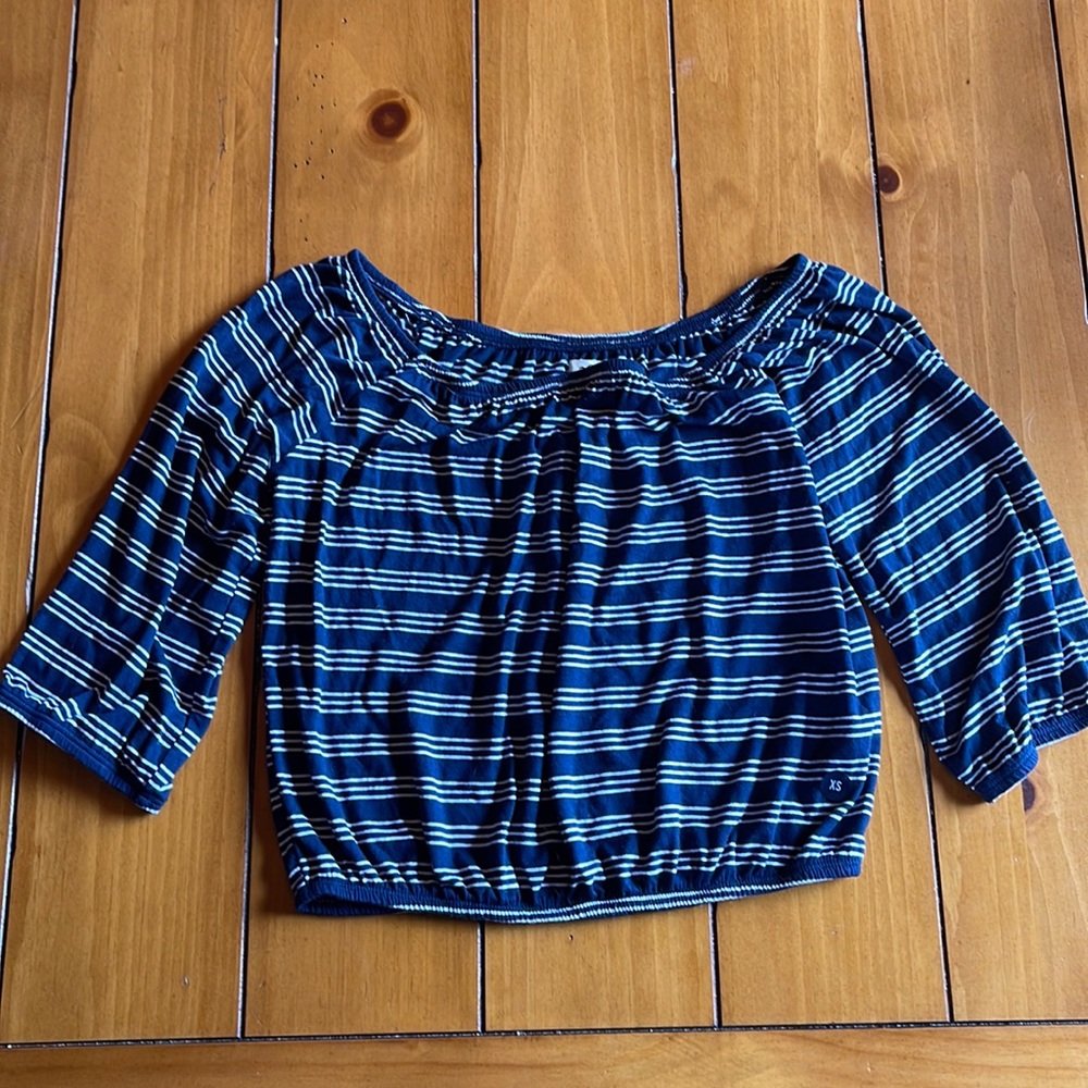 Off-the-Shoulder 3/4 sleeve Hollister XS